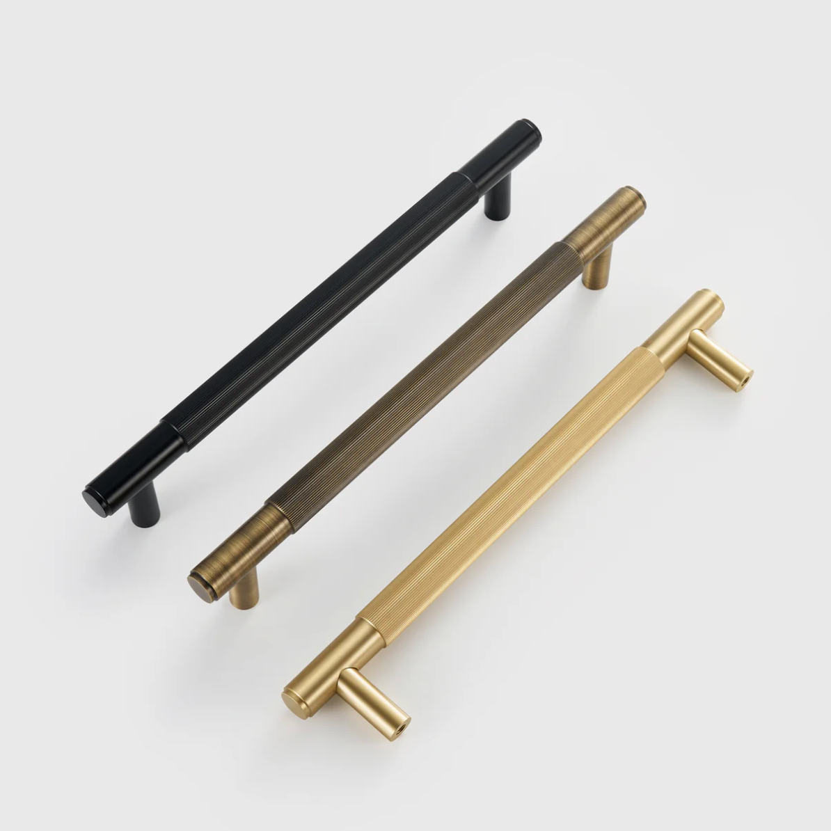 LA LINEA Solid Brass Linear Knurling Double-Sided Or Single Door Pull Handle