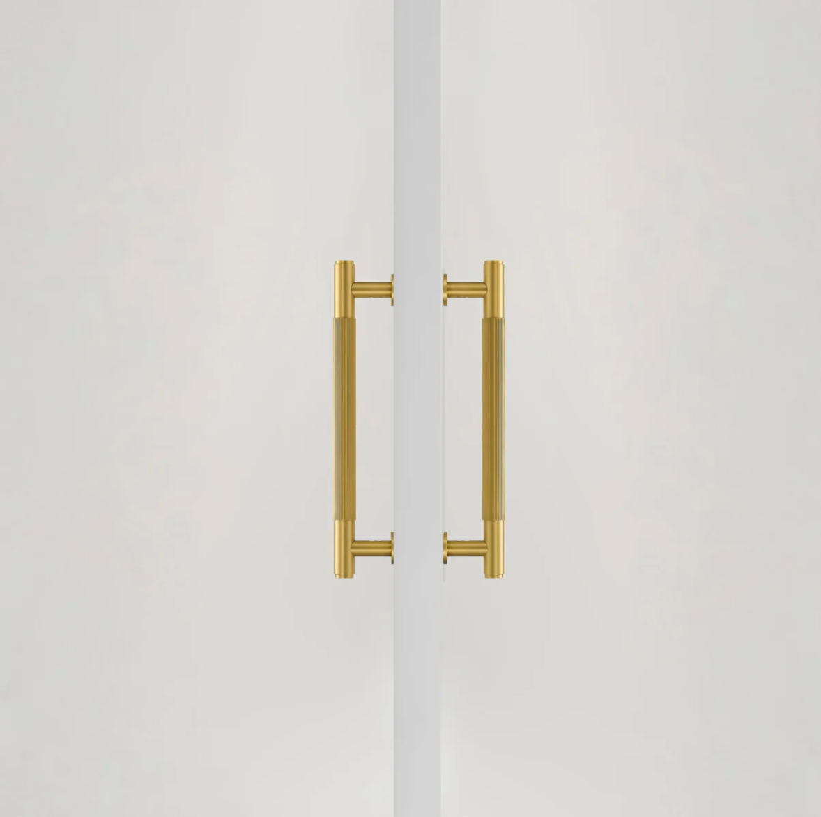 LA LINEA Solid Brass Linear Knurling Double-Sided Or Single Door Pull Handle