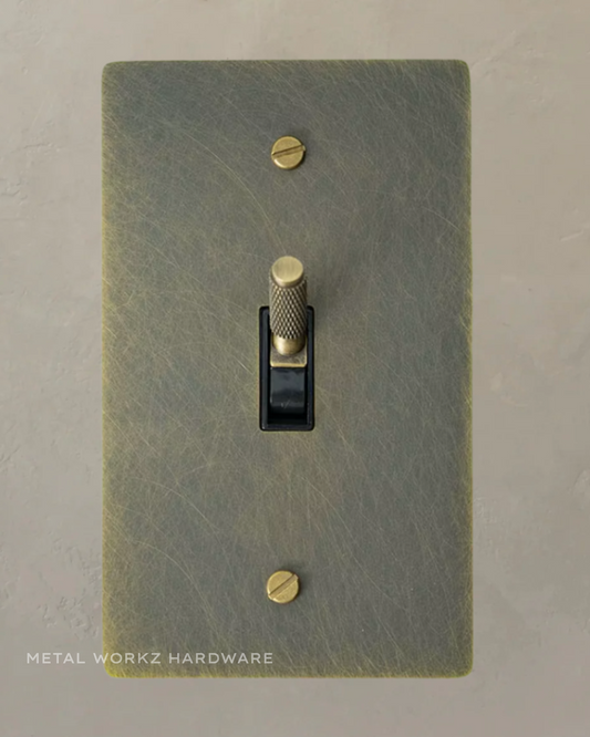 Brass 4-Way Modern Knurled Toggle Light Switch (1-Gang) Antique Bronze With Black Module