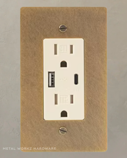 Brass USB/ Type C Duplex Electrical Power Outlet (1-Gang) Aged Patina Brass With Ivory Module