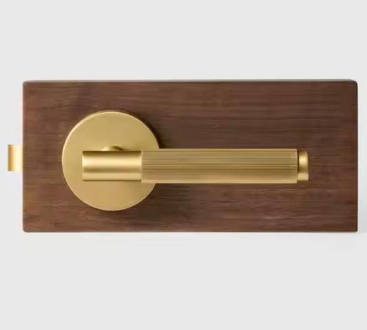 LA LINEA Modern Brass Linear Knurling Interior Door Lever Handle (Brass)