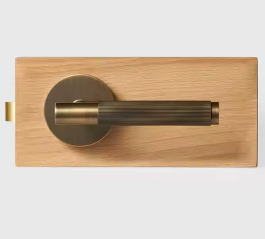 LA LINEA Modern Brass Linear Knurling Interior Door Lever Handle (Aged Patina Brass)