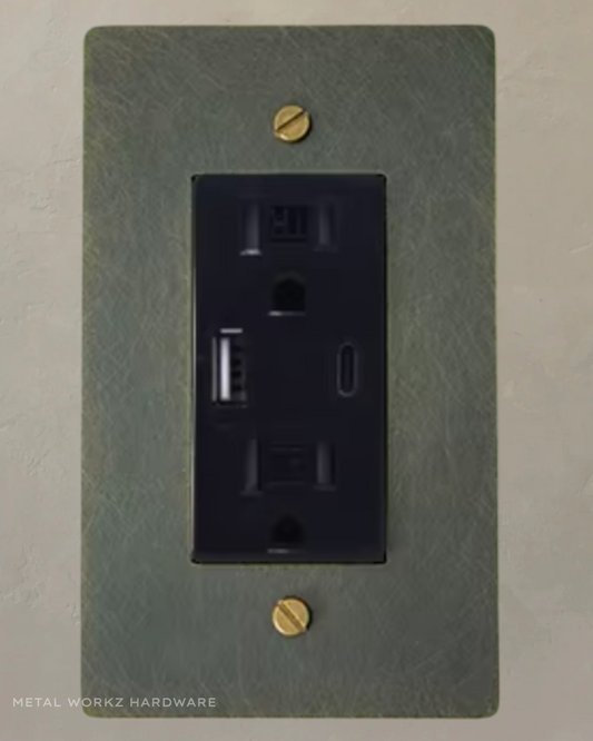 Brass USB/ Type C Duplex Electrical Power Outlet (1-Gang) Antique Bronze With Black Module
