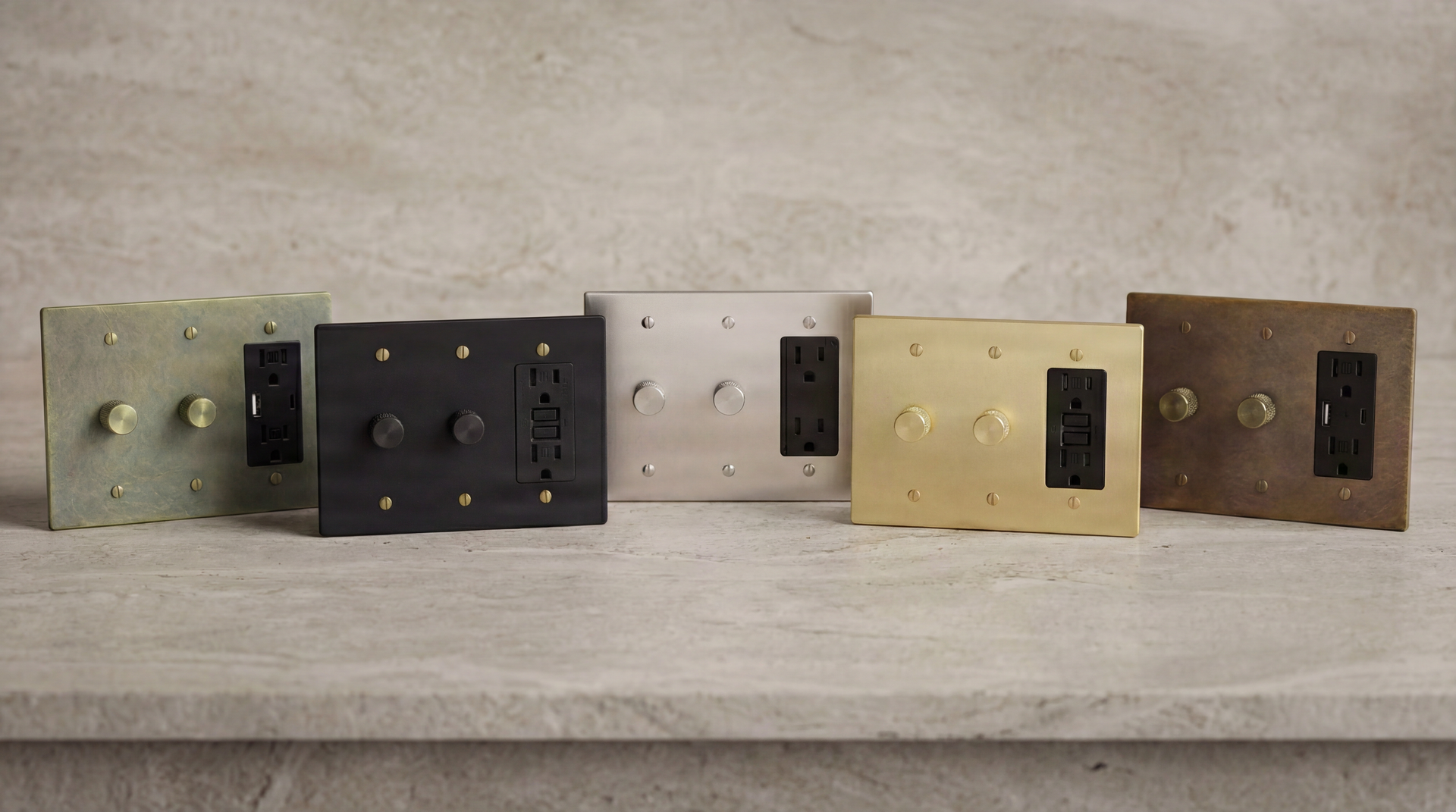 3 Gang Outlets - Desktop Hero