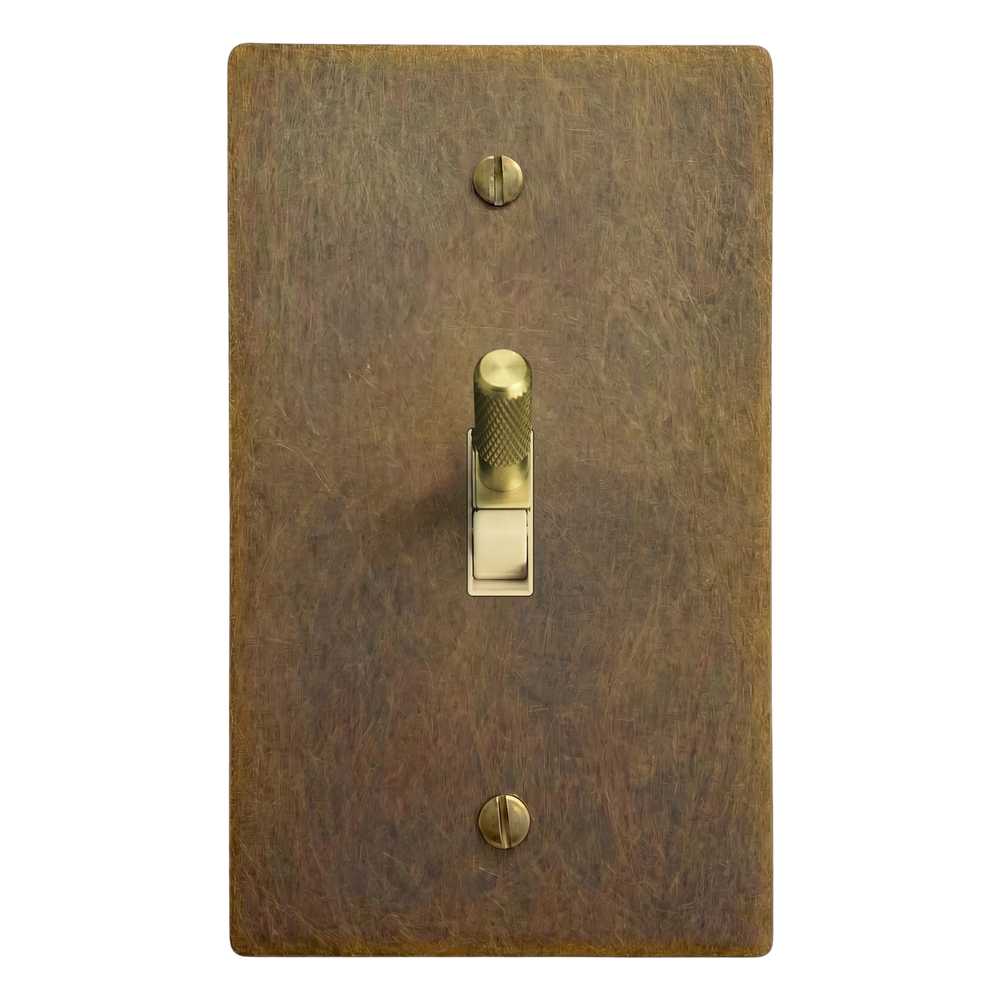 Aged Brass 1-Gang Toggle Switch Plate in Ivory