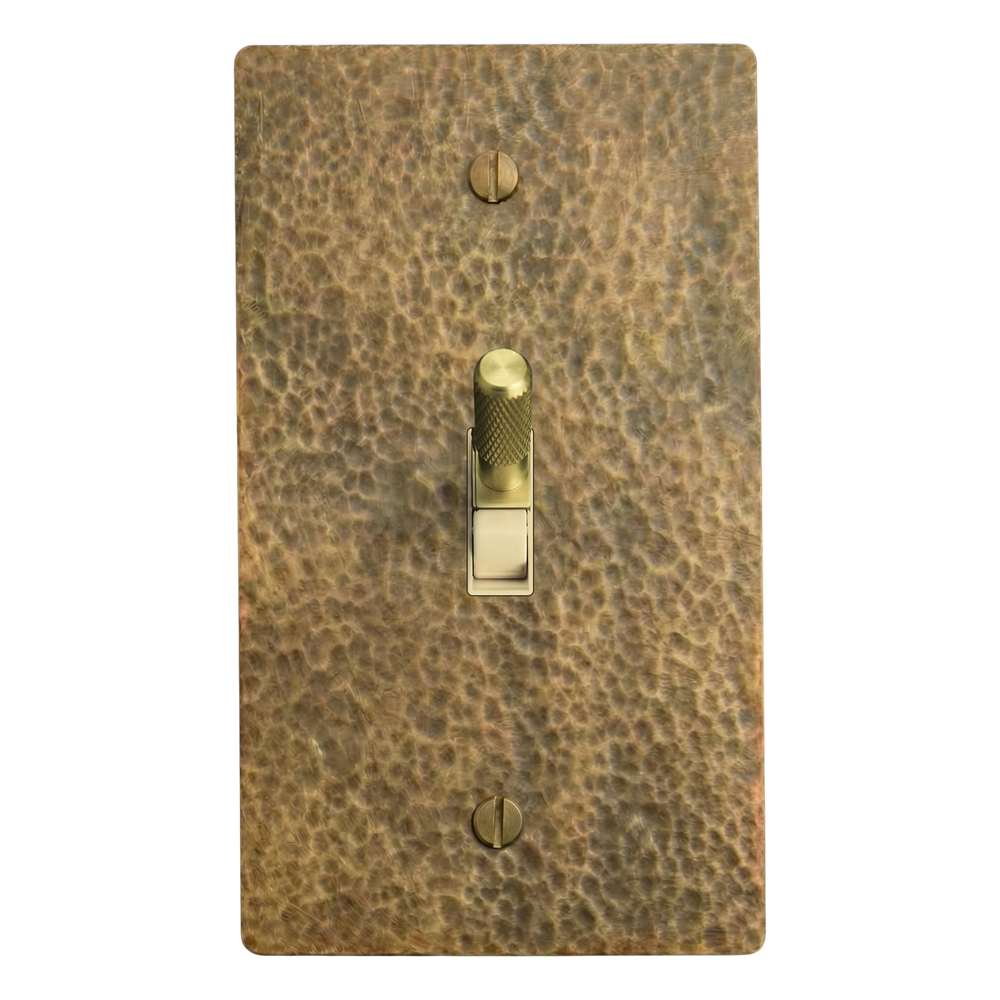 Hammered Brass 1-Gang Toggle Switch Plate in Ivory