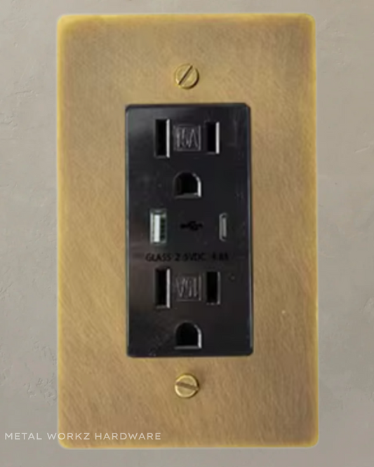 Brass USB/ Type C Duplex Electrical Power Outlet (1-Gang) Aged Patina Brass With Black Module